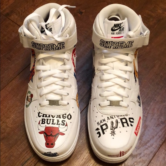 SOLD !!! 😎😎Air Force 1 MID ‘07/Supreme - Picture 3 of 7